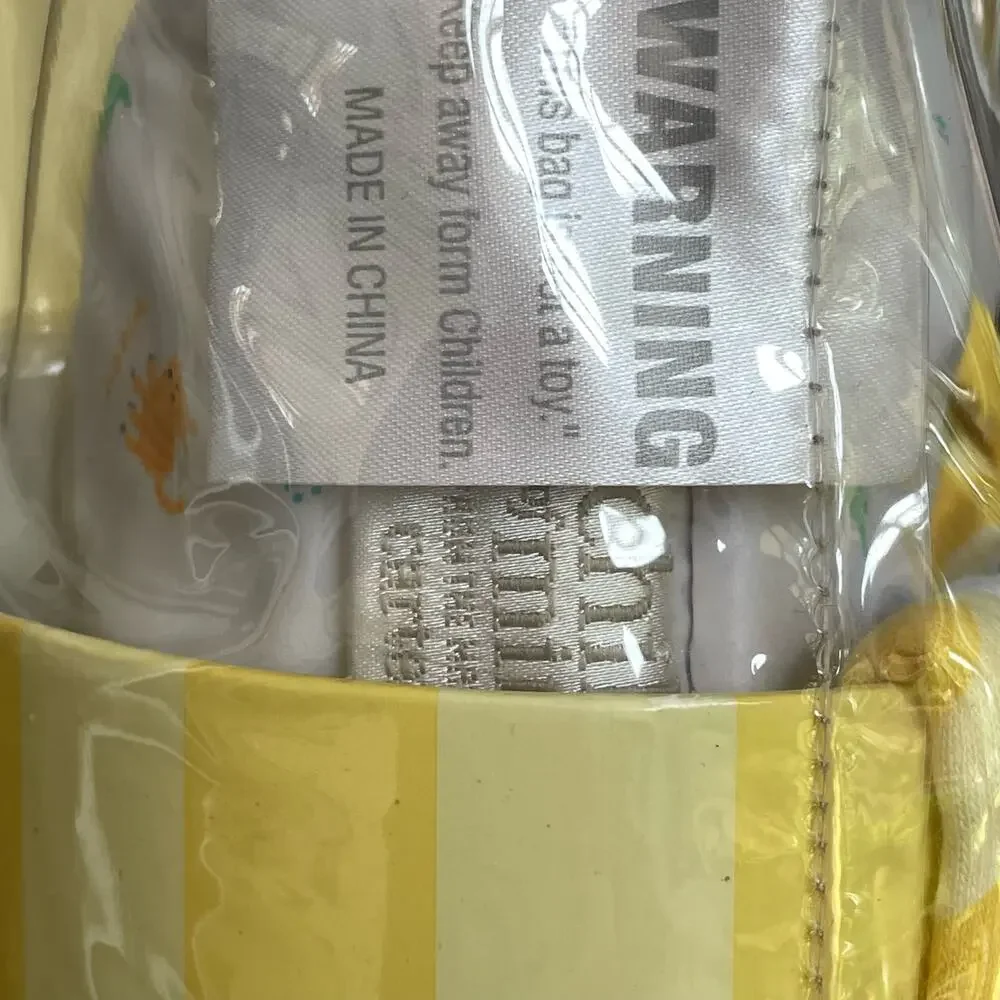 Vintage Carter's Child of Mine Baby Gift Set 5 Piece Feeding Yellow Bag Giraffe